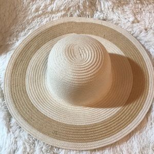 White & Beige Floppy Straw Hat